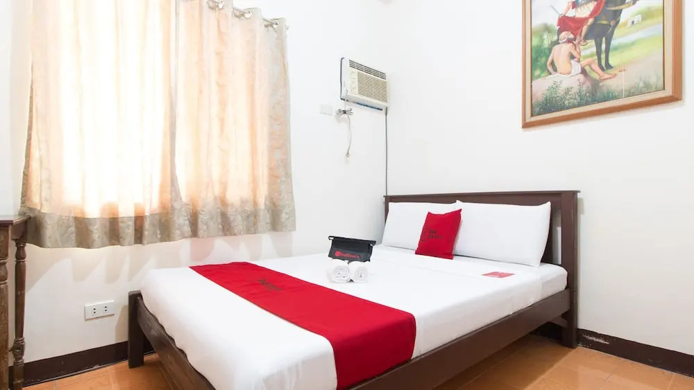 RedDoorz @ Holy Spirit Road Tagaytay