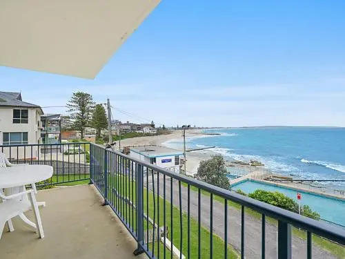 Waterfront Unit, Unit 2