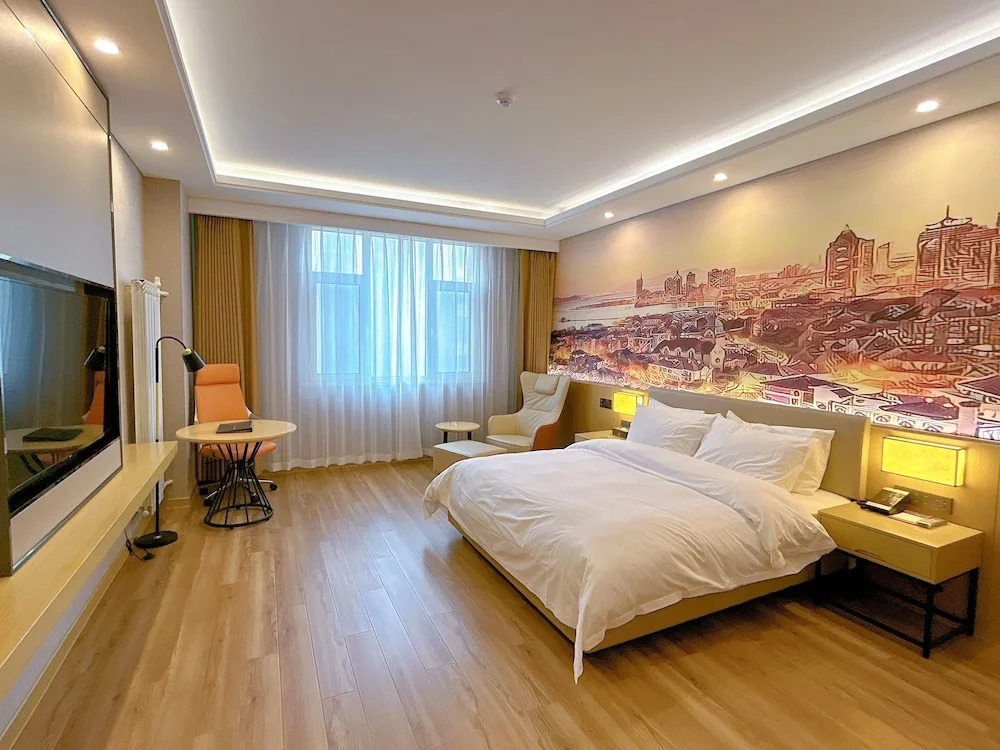 Joy Fall Hotel