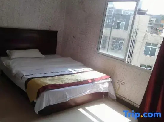 Zhenxiongyuanju Hotel