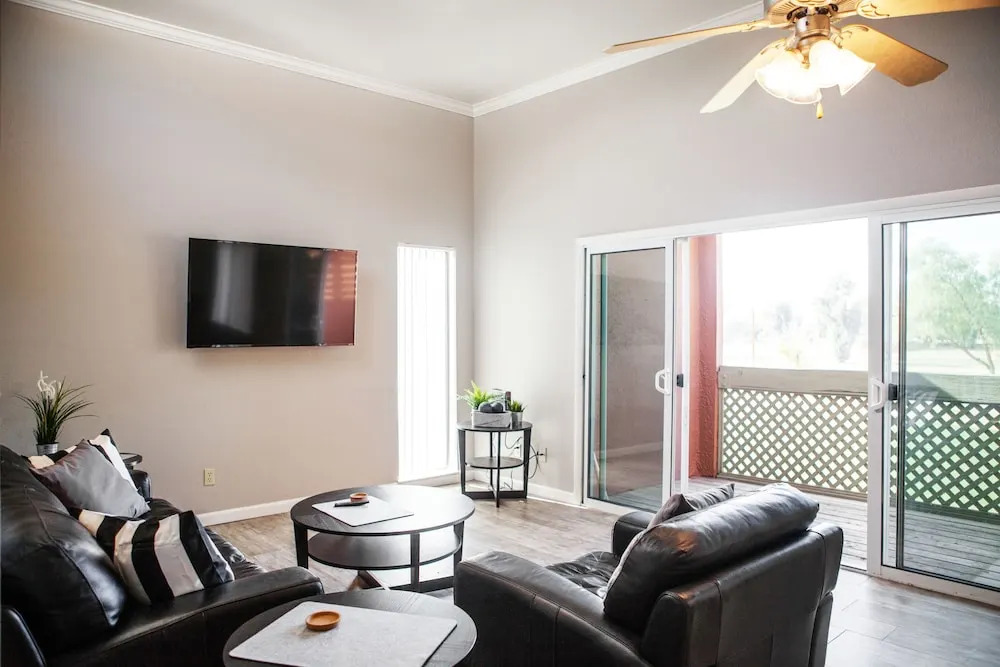 Old Town Scottsdale Golf Retreat