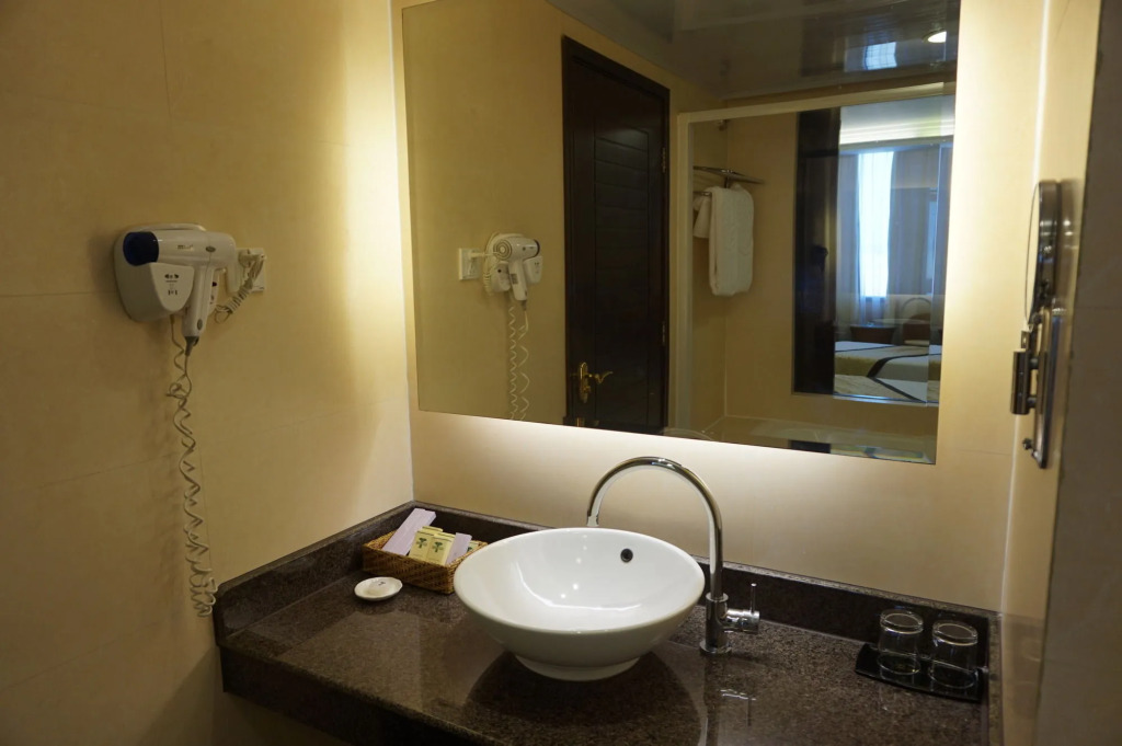 Savan Resorts