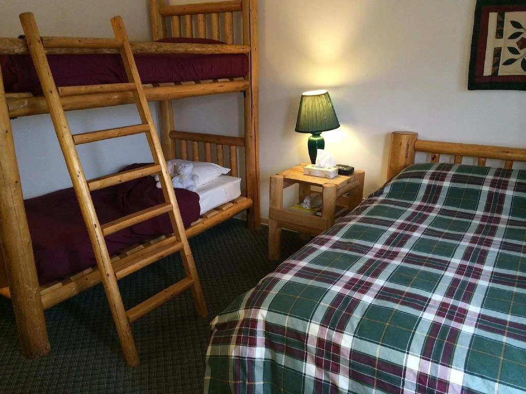 Bears Claw Lodge