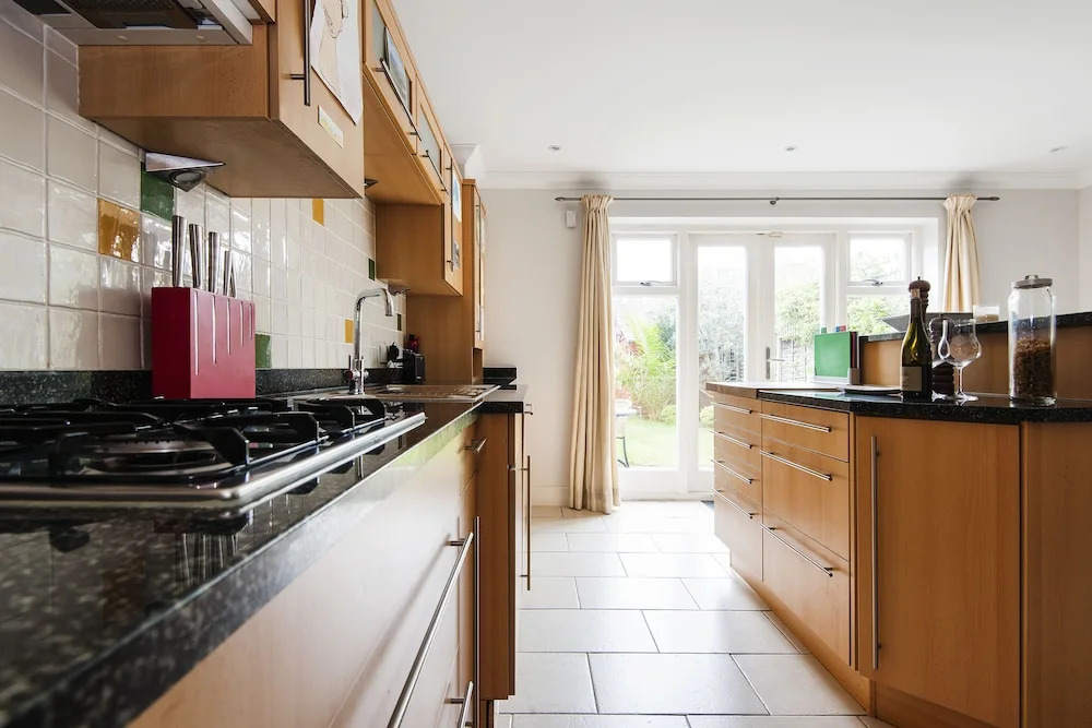 Lovely Putney Home by the Thames