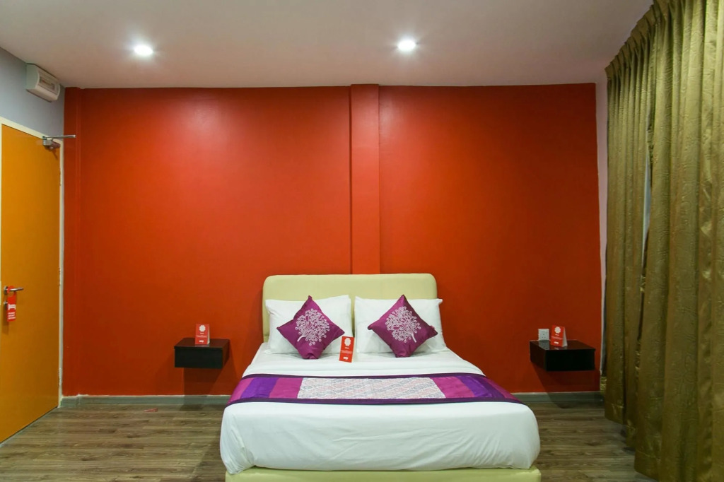 OYO 296 KK Hotel Jalan Pahang