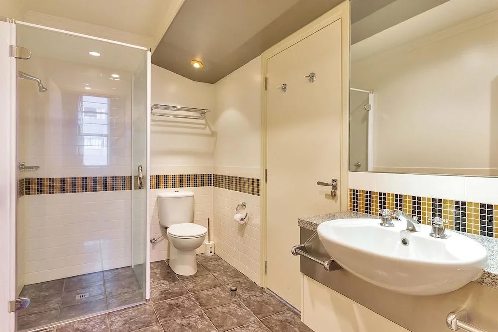 QV Large Penthouse Apartment - 510