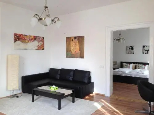 Exclusive apartment on Zborovska
