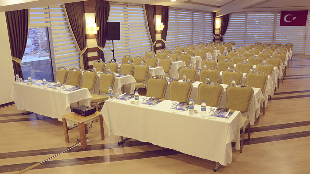Parion Hotel