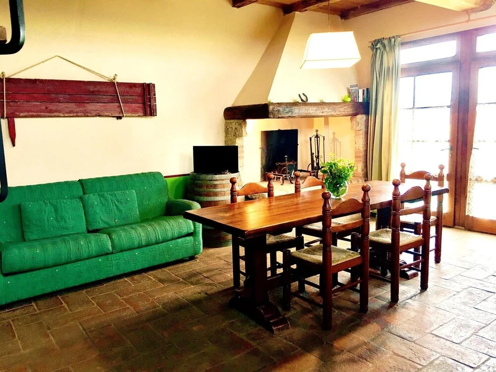 Apartment With one Bedroom in San Gimignano, With Pool Access, Furnish
