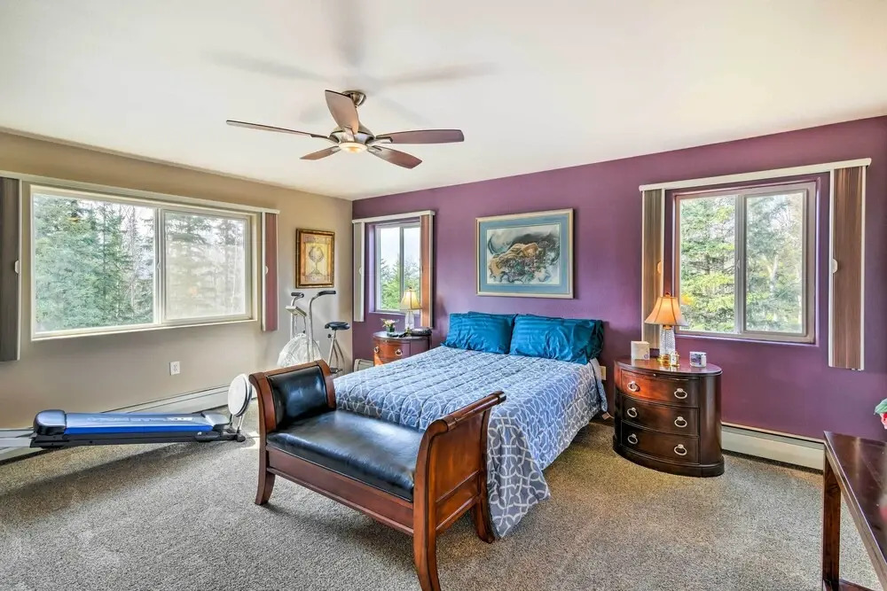 Hillside Anchorage Home by Hiking & Biking Trails!