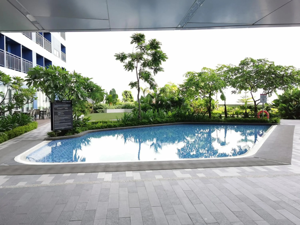 1br at Air Makati Ayala near Makati med