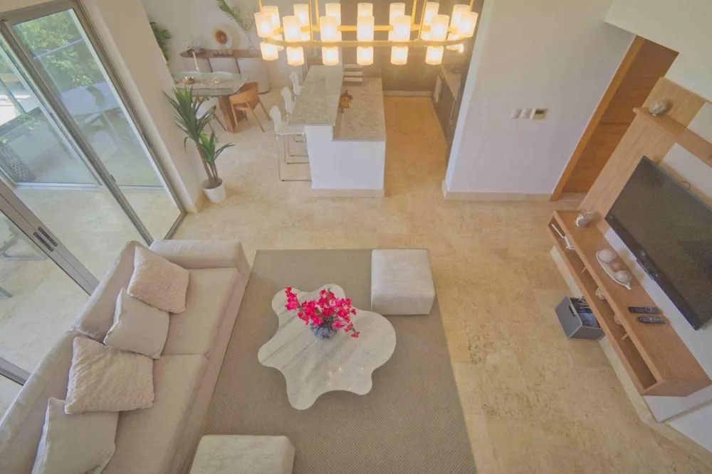 Stylish Penthouse With hot tub and Amazing Views