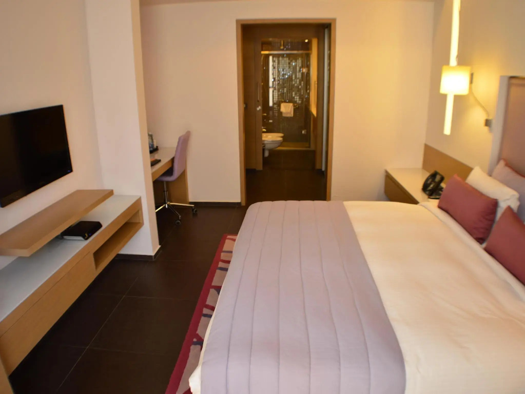Saifi Suites Hotel