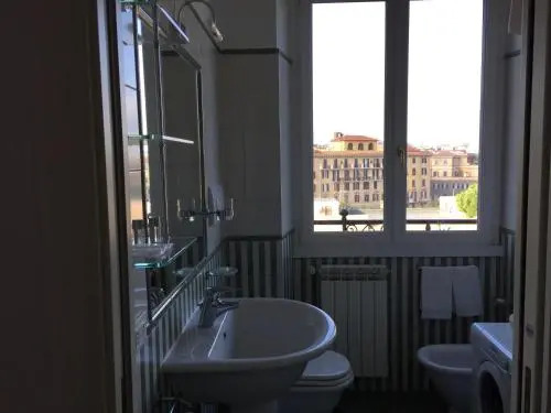 Donna Ilaria - Vatican area