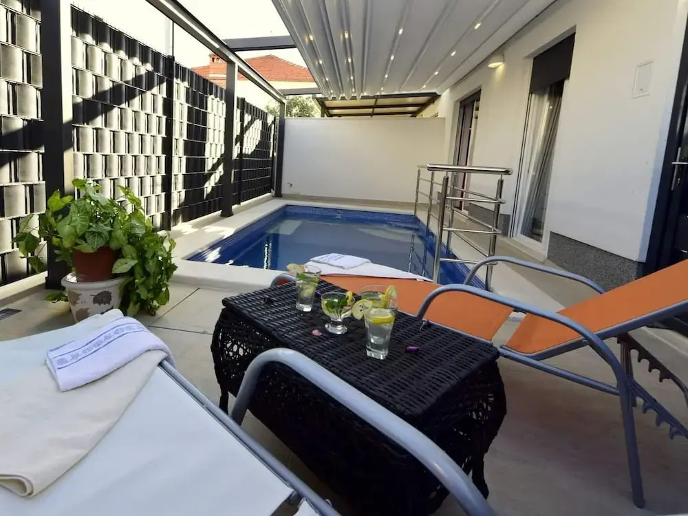 Memi - Great Location, Modern & Parking - A1 Marin