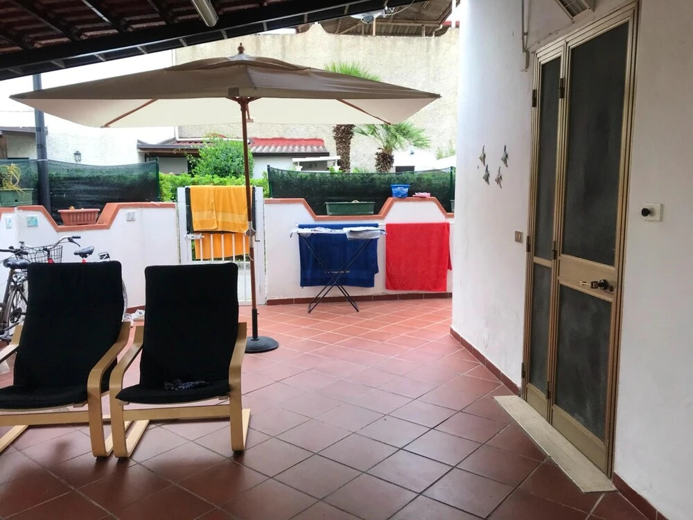 House With 2 Bedrooms in Villaggio del Golfo Near the Beach