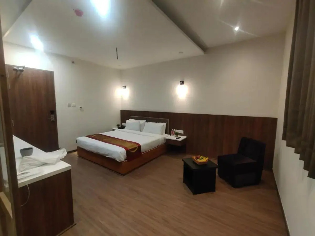 Saptarushi Bonanza Inn