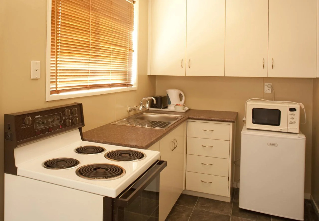 Manor on the Park Backpackers