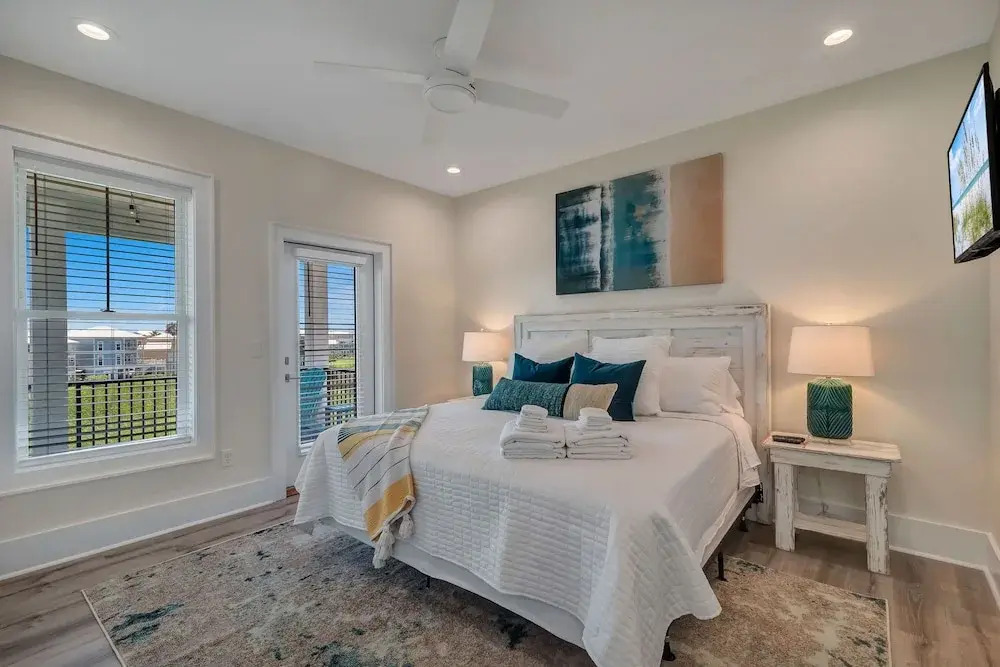 Azure Horizon Beachfront Charm in Gulf Shores