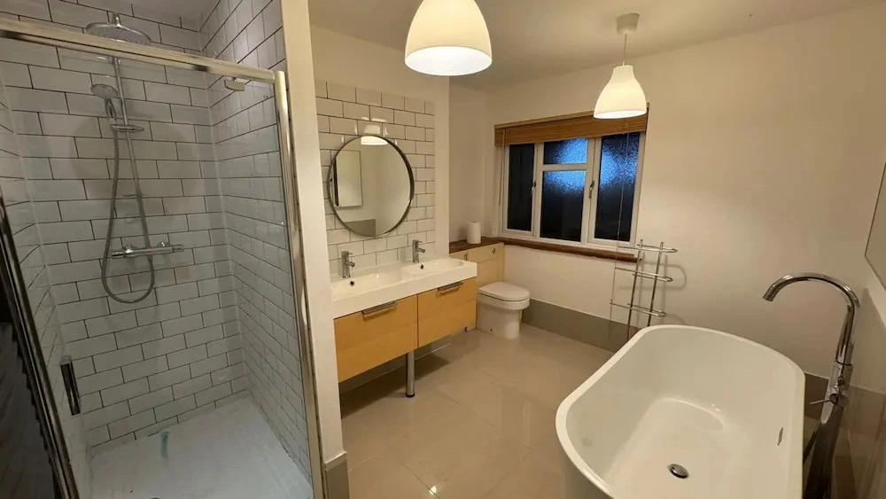 Market Street Retreat in Central Loughborough Sleeps 6
