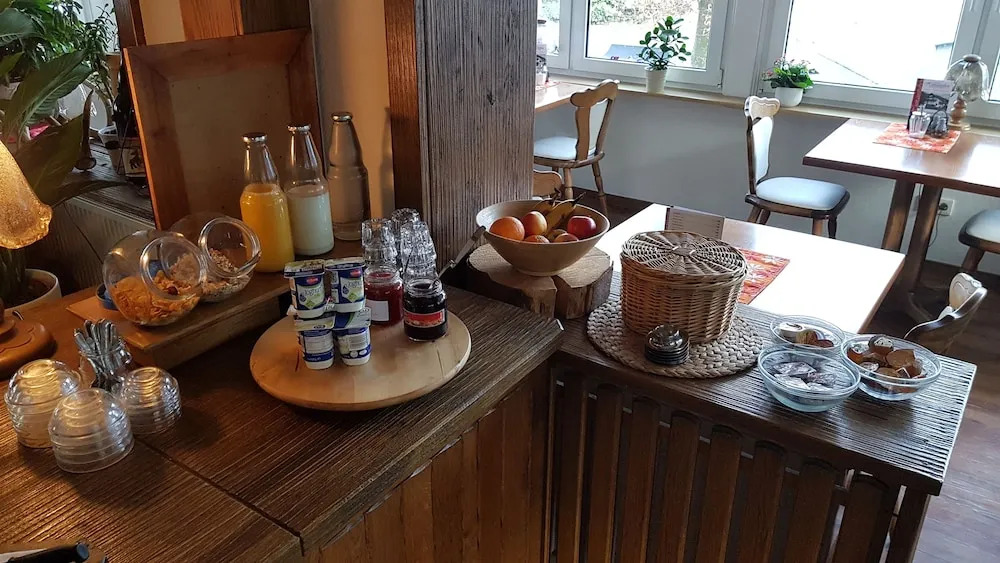 Gasthof-Pension Hunaustuben