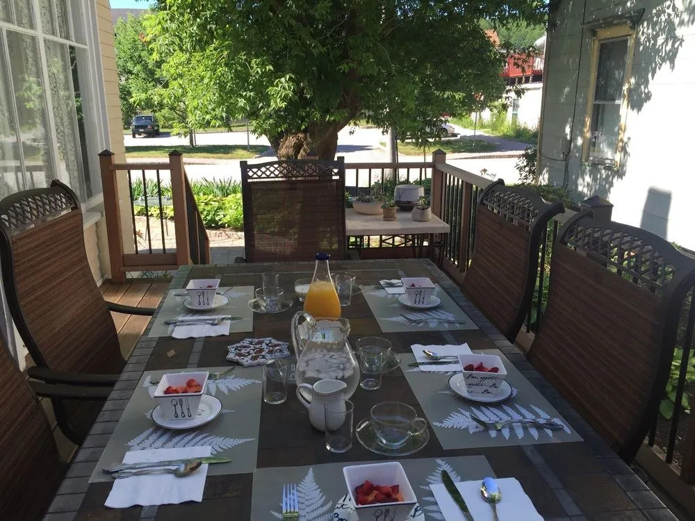 Munroe Inn Boutique Hotel