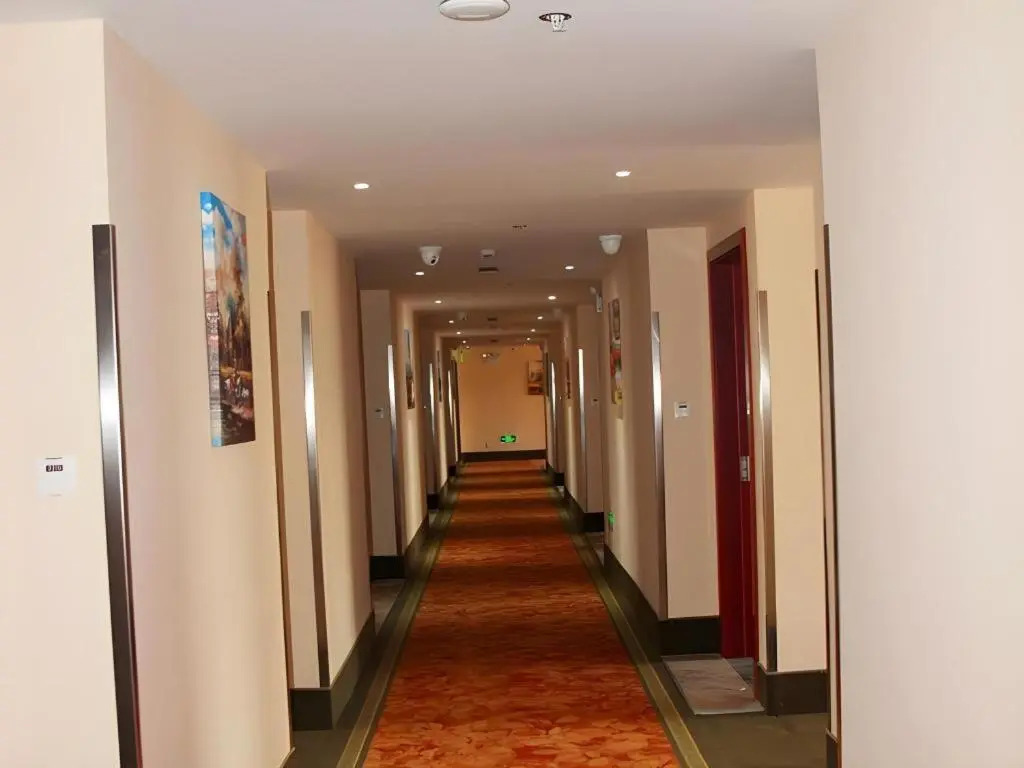 GreenTree Inn Shanghai Luojing Express Hotel