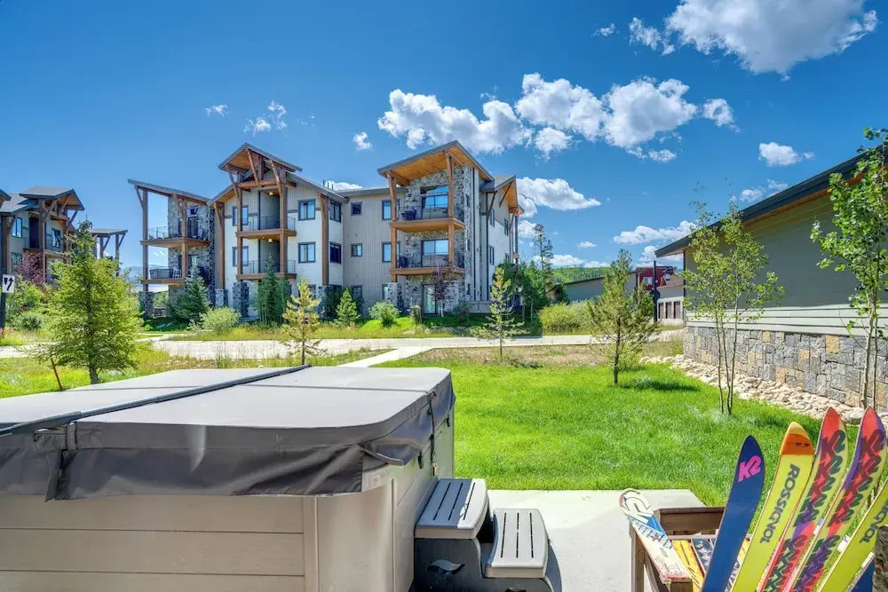 Fraser Adventure Base! Condo Near Hiking & River