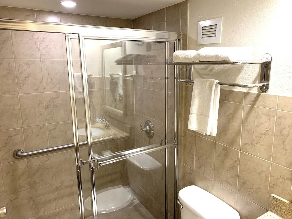 Rodeway Inn & Suites Fort Lauderdale Airport & Cruise Port