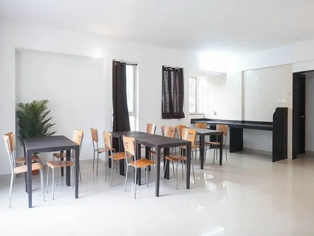 Scholars Inn by OYO Rooms