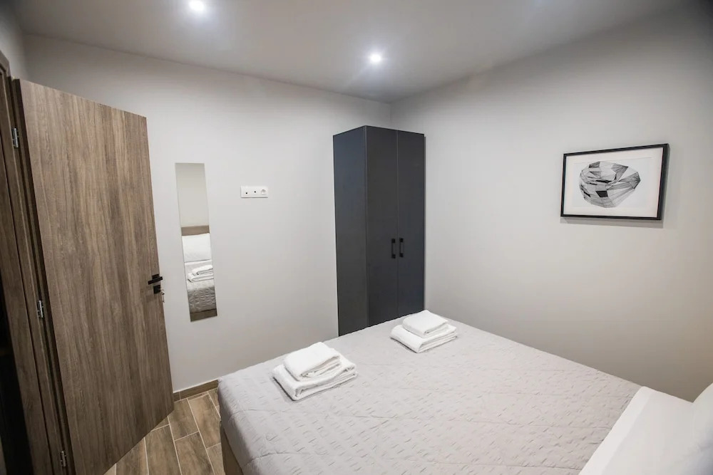Raise Averof Serviced Apartments
