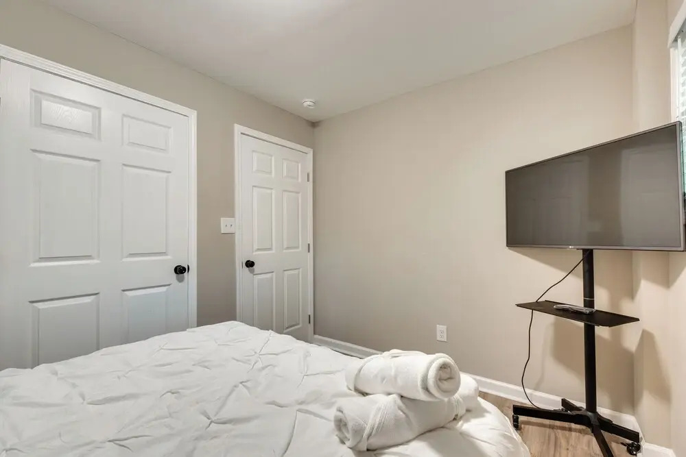 Atlanta Apartment w/ Grill: 7 Mi to Downtown!