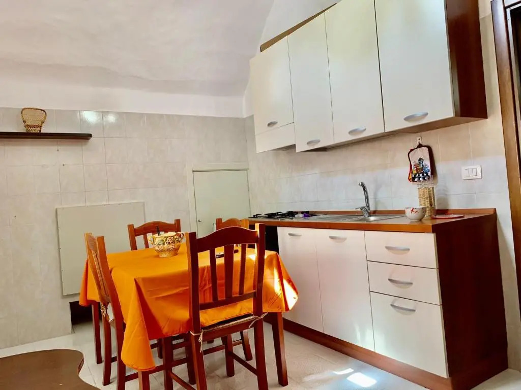 Appartamento indipendente con volta a stella in centro