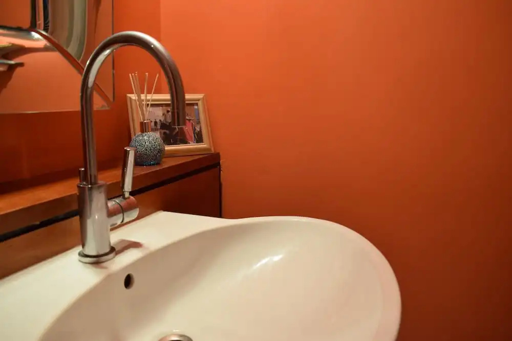 2 Bed Flat in Shoreditch With Balcony