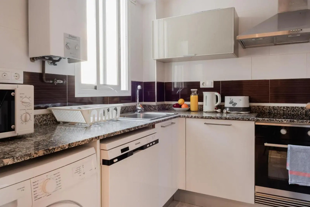 Apartamentos FV Flats Valencia - Mestalla 5
