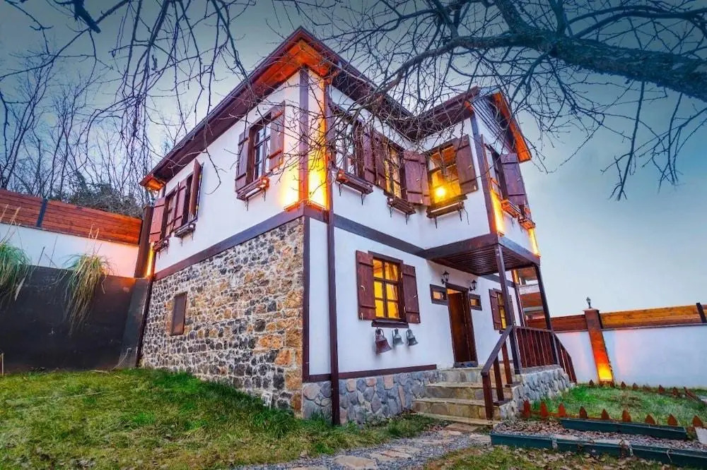 Hadji Amina Villa with Car Rental