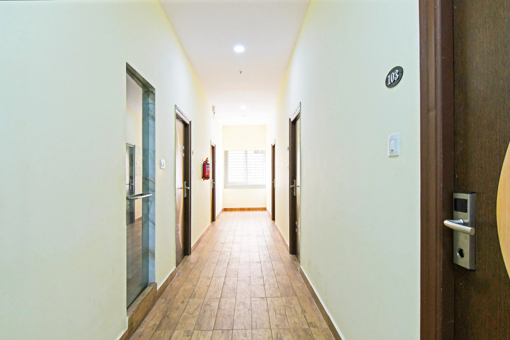 Super OYO Townhouse Dwarakanagar Near Gurudwara