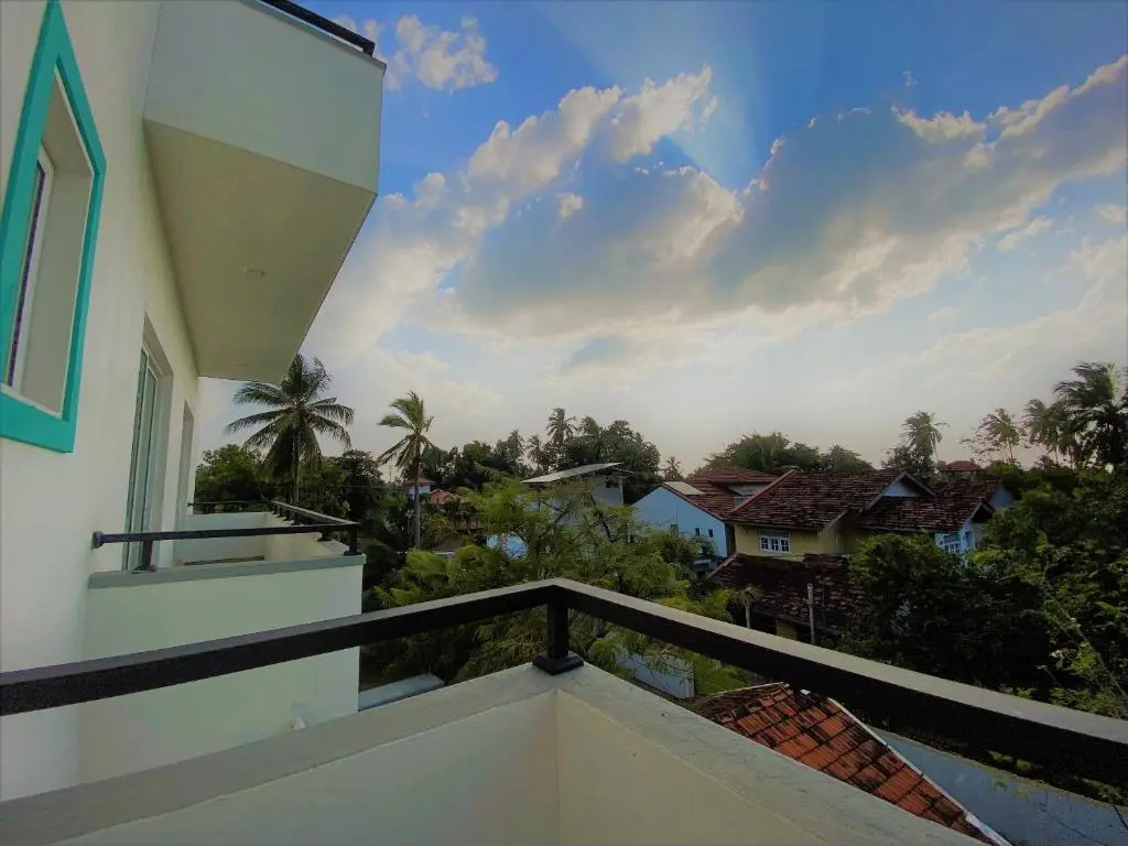 Srimadis Villa near Airport / Negombo