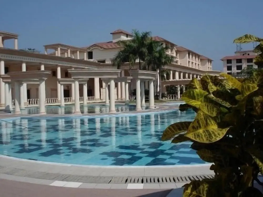 Lake Land Country Club Residency
