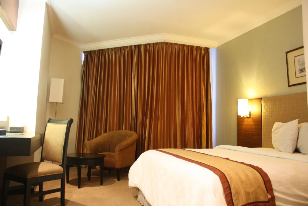 Almadera Hotel Makassar