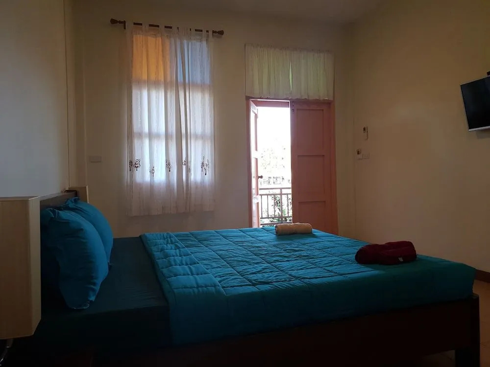 Benjapirom Private House