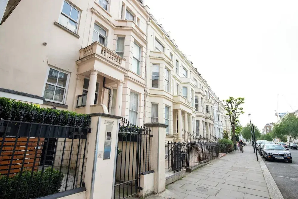 Kensington & Earls Court 1 bed Apartment - 4 Guest