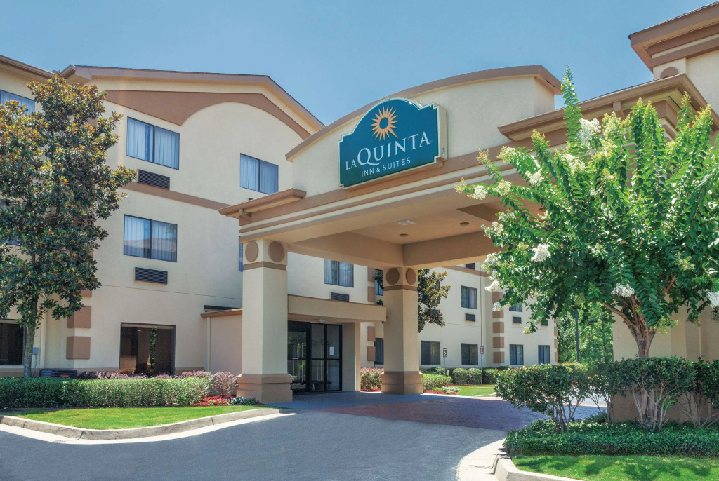 La Quinta Inn & Suites by Wyndham Jackson Airport/Pearl