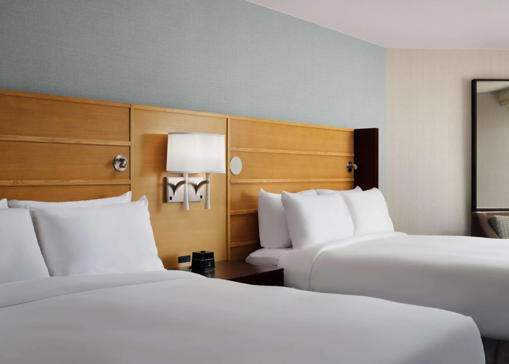 Sonesta Redondo Beach and Marina
