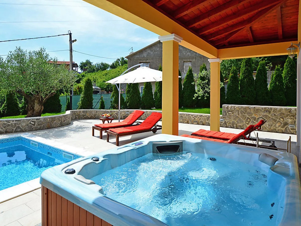 Holiday Home Villa Olea by Interhome