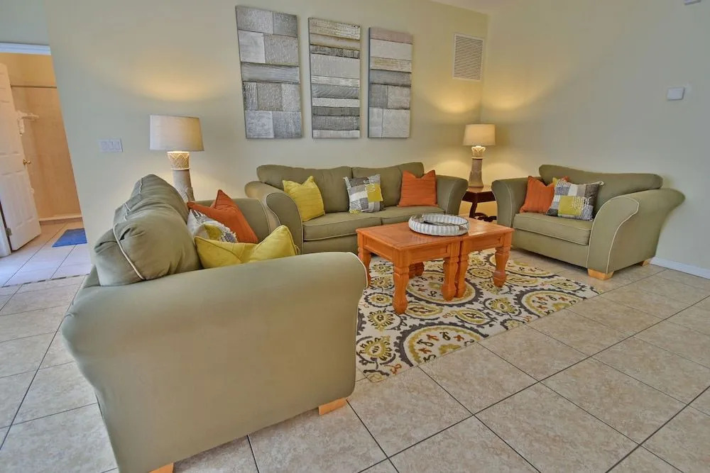 414HC Orange Grove View 5 Br villa by RedAwning