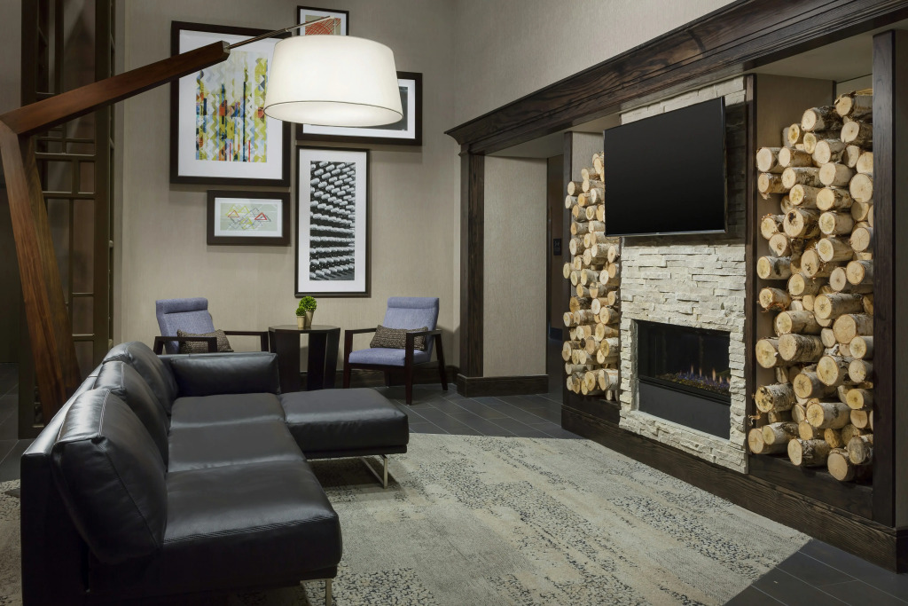 Hampton Inn & Suites - Napa, CA