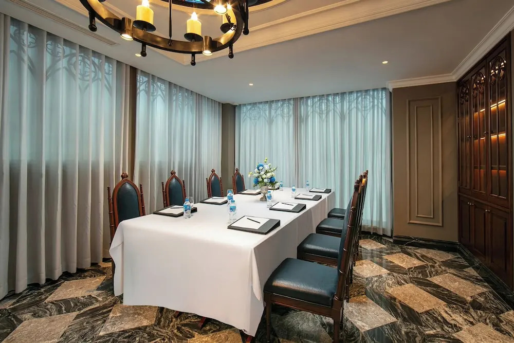 Le Chanvre Hanoi Hotel & Spa