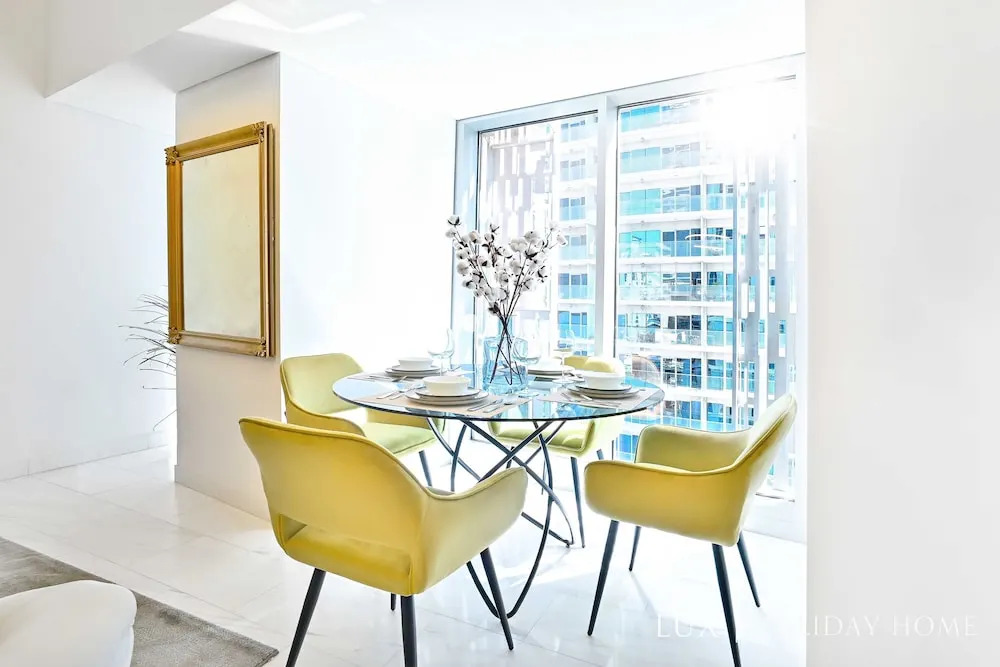 LUX Cayan Superior Suite 5 Dubai Marina