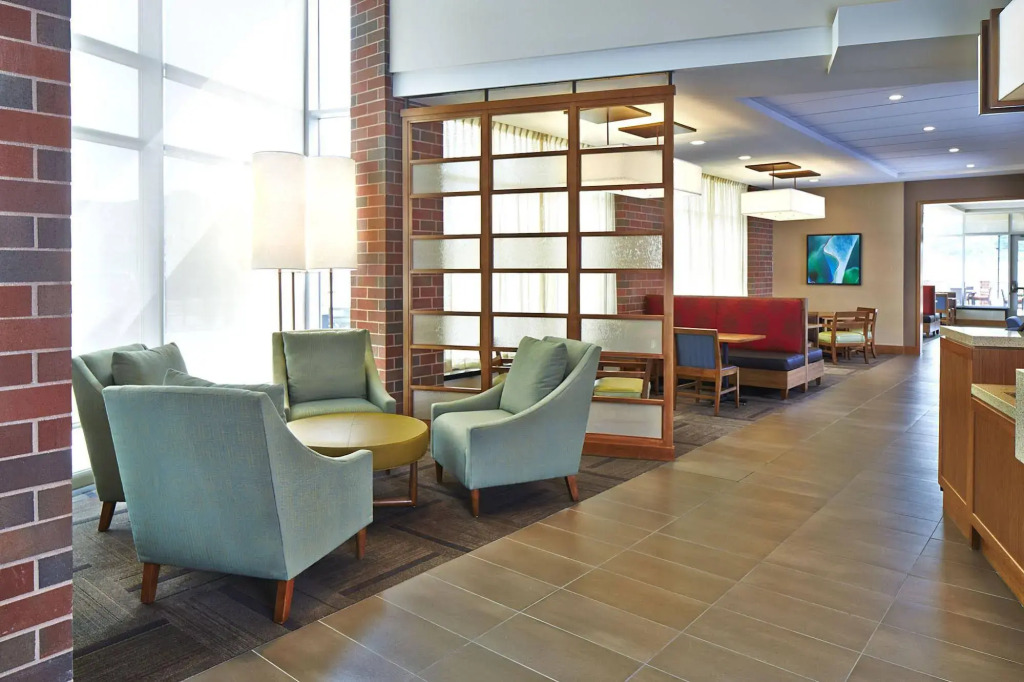 Hyatt Place Lansing-East